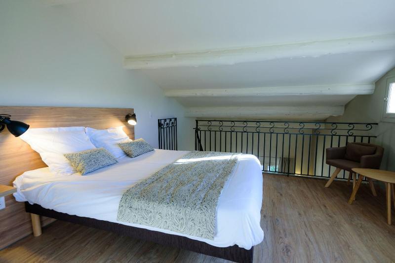 Hotel Belesso Фонвией Екстериор снимка