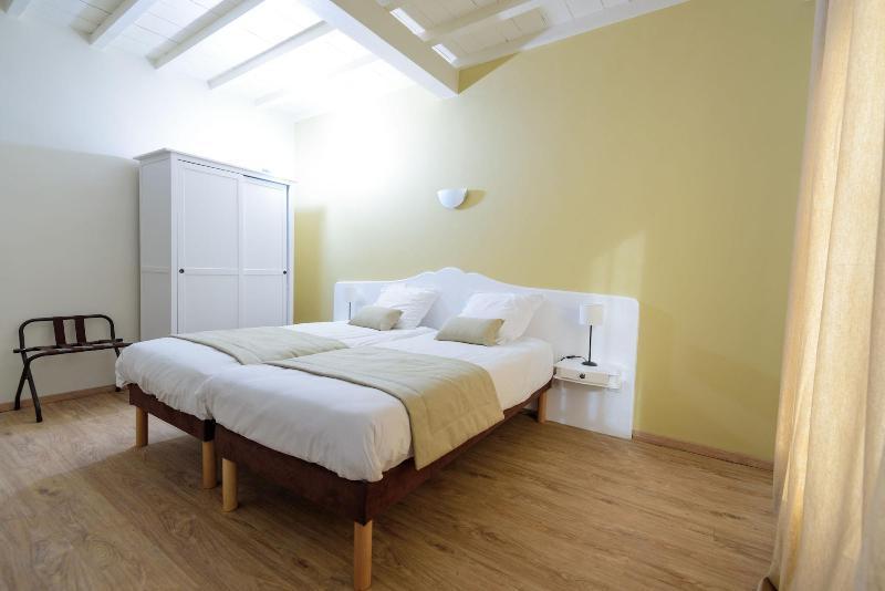 Hotel Belesso Фонвией Екстериор снимка